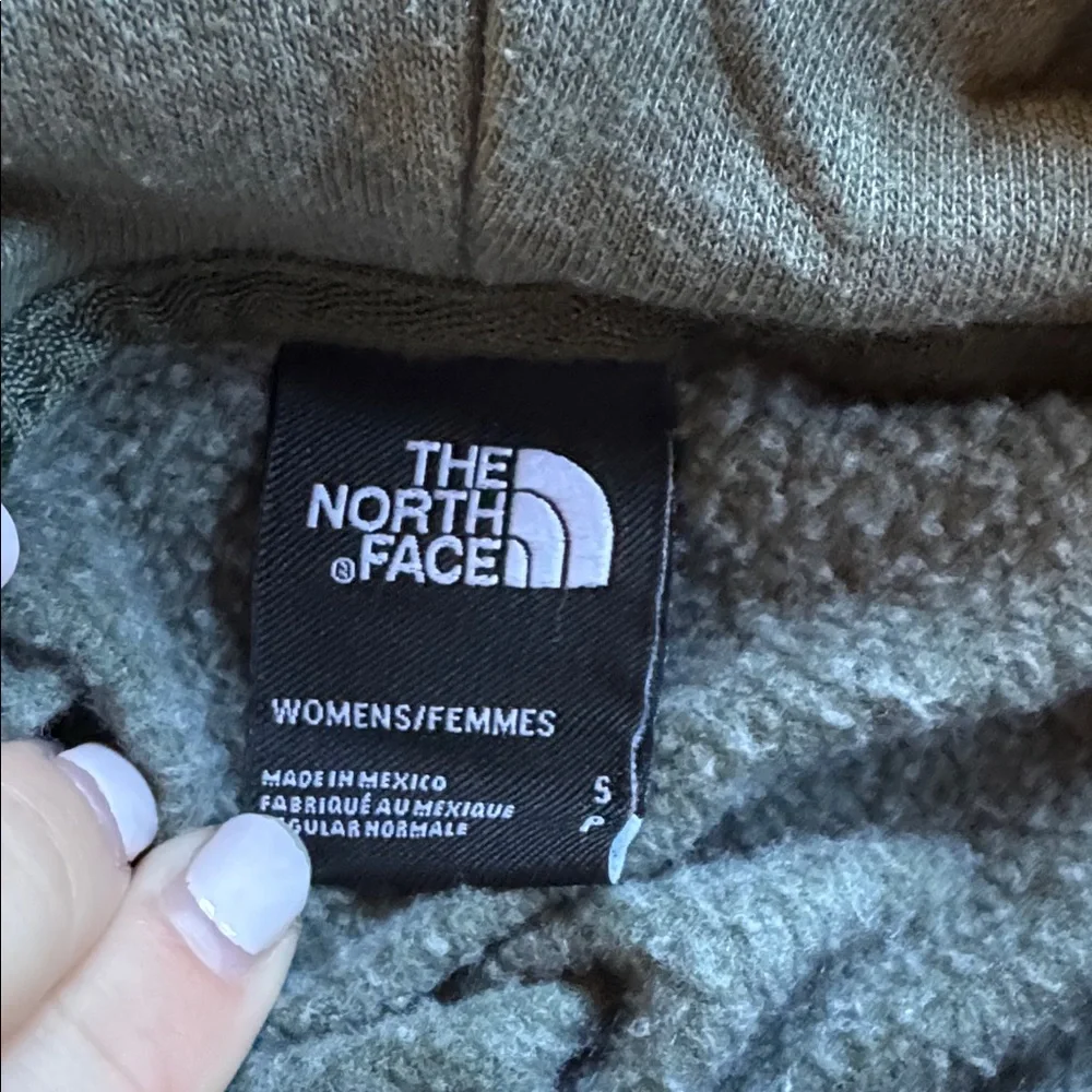 The North Face Women’s Pullover Hoodie - Picture 2 of 2